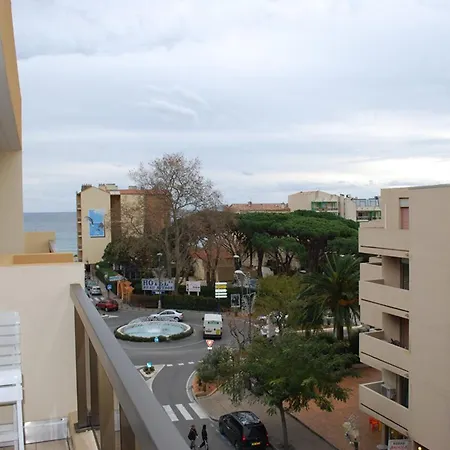 2 Pieces En Centre-ville, 4 Couchages, Avec Parking Et Climatisation - Fr-1-803-65