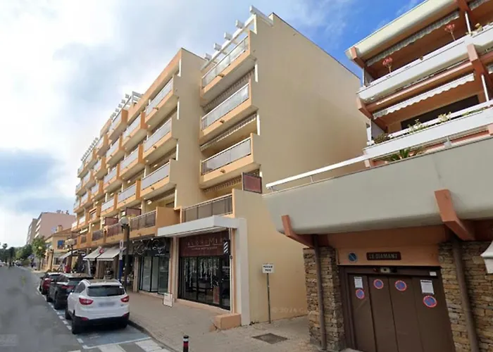 2 Pieces En Centre-ville, 4 Couchages, Avec Parking Et Climatisation - Fr-1-803-65 Apartament