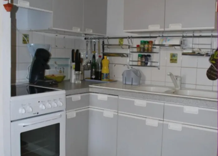 2 Pieces En Centre-ville, 4 Couchages, Avec Parking Et Climatisation - Fr-1-803-65 Apartman *